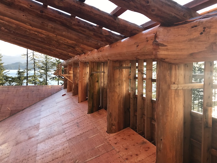 East along the South Wall